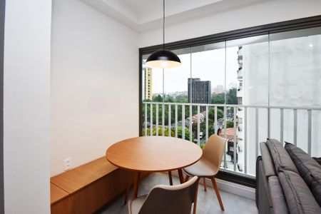 Sala de jantar de kitnet/studio para alugar com 1 quarto, 44m² em Pinheiros, São Paulo