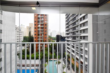 varanda quarto de kitnet/studio para alugar com 1 quarto, 44m² em Pinheiros, São Paulo