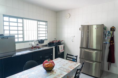 Casa para alugar com 240m², 3 quartos e 3 vagas