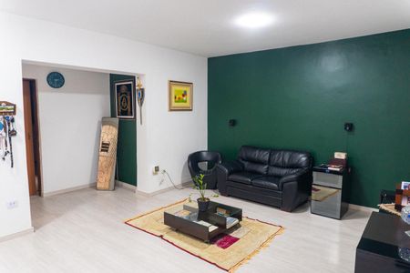Casa para alugar com 240m², 3 quartos e 3 vagas