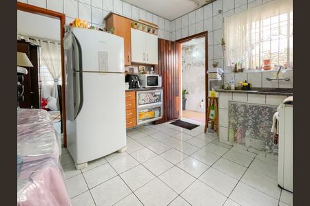Cozinha de casa à venda com 2 quartos, 250m² em Vila Yolanda, Osasco