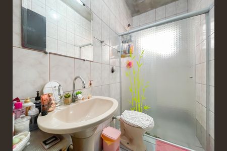 Banheiro de casa à venda com 2 quartos, 250m² em Vila Yolanda, Osasco