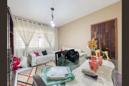 Sala de casa à venda com 2 quartos, 250m² em Vila Yolanda, Osasco