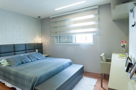 Apartamento à venda com 217m², 4 quartos e 4 vagassuite 1
