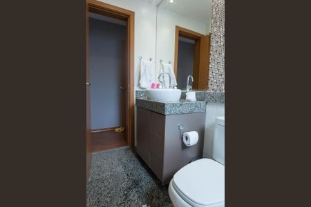 Apartamento à venda com 217m², 4 quartos e 4 vagasbanheiro suite 1