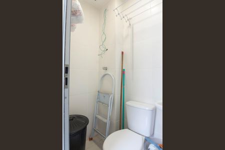 Apartamento à venda com 217m², 4 quartos e 4 vagasBanheiro de serviço