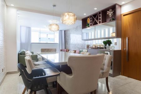 Apartamento à venda com 217m², 4 quartos e 4 vagasSala de Jantar