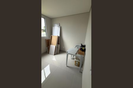 Quarto de apartamento para alugar com 2 quartos, 45m² em Colonial, Contagem