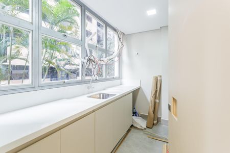Apartamento para alugar com 115m², 3 quartos e 1 vagaÁrea de Serviço