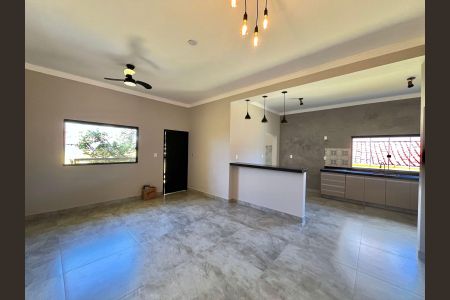 Sala de casa para alugar com 2 quartos, 80m² em Jardim Proença, Campinas