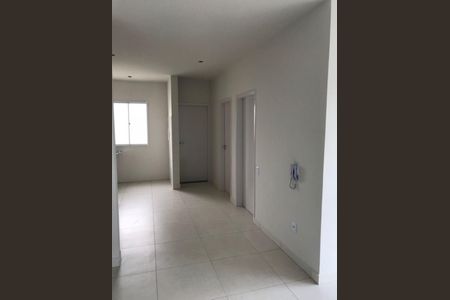 Sala de apartamento para alugar com 2 quartos, 58m² em Jardim Holanda, Uberlândia