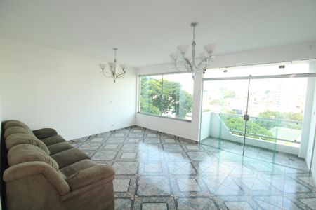 Sala de casa à venda com 3 quartos, 326m² em Vila Romero, São Paulo