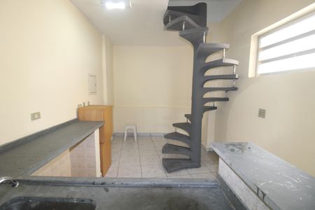 Casa à venda com 326m², 3 quartos e 6 vagasSalão