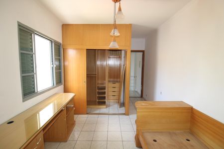 Casa à venda com 326m², 3 quartos e 6 vagasQuarto 3