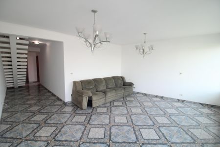 Sala de casa à venda com 3 quartos, 326m² em Vila Romero, São Paulo