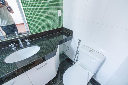 Apartamento para alugar com 200m², 4 quartos e 2 vagassuite