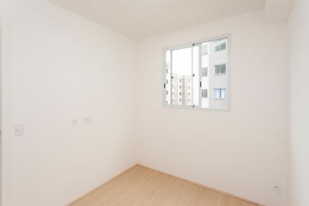 Quarto 1 de apartamento para alugar com 2 quartos, 35m² em Jardim Sabara, São Paulo