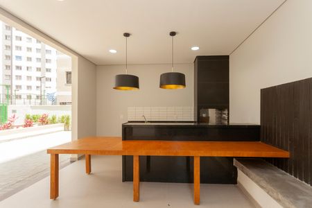 Apartamento para alugar com 35m², 2 quartos e sem vagaÁrea comum - Churrasqueira
