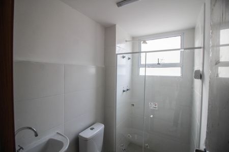 Apartamento para alugar com 65m², 2 quartos e 1 vaga Apartamento para alugar com 65m², 2 quartos e 1 vagaBanheiro