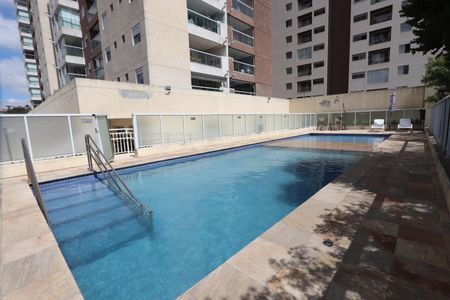 Apartamento à venda com 60m², 2 quartos e 1 vagaÁrea comum - Piscina