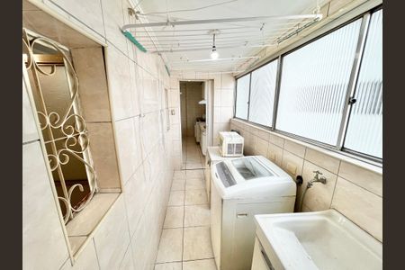 Apartamento para alugar com 81m², 2 quartos e 1 vagaÁrea de Serviço