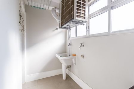 Apartamento para alugar com 96m², 3 quartos e 1 vagaÁrea de Serviço