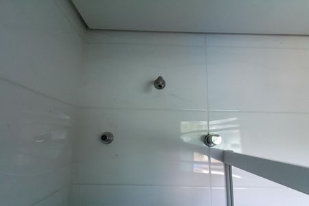 Casa para alugar com 300m², 3 quartos e 5 vagas Casa para alugar com 300m², 3 quartos e 5 vagasBanheiro da Suíte 1