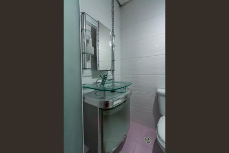 Casa para alugar com 300m², 3 quartos e 5 vagas Casa para alugar com 300m², 3 quartos e 5 vagasBanheiro da Suíte 2