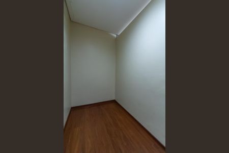 Casa para alugar com 300m², 3 quartos e 5 vagas Casa para alugar com 300m², 3 quartos e 5 vagasCloset da Suíte 1