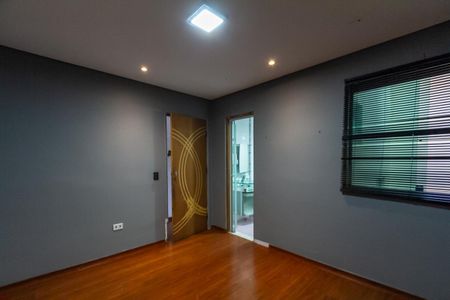 Casa para alugar com 300m², 3 quartos e 5 vagas Casa para alugar com 300m², 3 quartos e 5 vagasSuíte 2