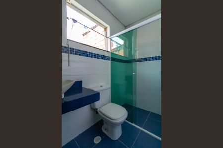 Casa para alugar com 300m², 3 quartos e 5 vagas Casa para alugar com 300m², 3 quartos e 5 vagasBanheiro da Suíte 1