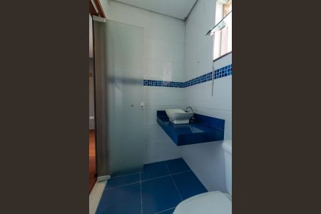 Casa para alugar com 300m², 3 quartos e 5 vagas Casa para alugar com 300m², 3 quartos e 5 vagasBanheiro da Suíte 1