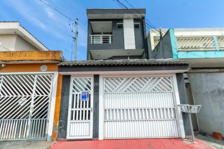 Casa para alugar com 300m², 3 quartos e 5 vagas Casa para alugar com 300m², 3 quartos e 5 vagasFachada