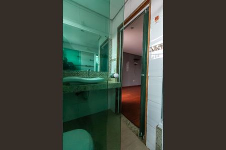 Casa para alugar com 300m², 3 quartos e 5 vagas Casa para alugar com 300m², 3 quartos e 5 vagasBanheiro da Suíte