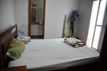 Casa à venda com 236m², 4 quartos e 4 vagasSuíte 2 