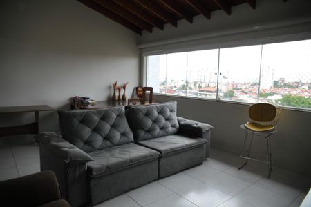 Casa para alugar com 236m², 4 quartos e 4 vagasSala