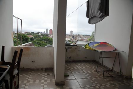 Casa à venda com 236m², 4 quartos e 4 vagasÁrea  de serviço 
