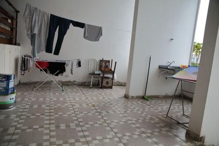 Casa para alugar com 236m², 4 quartos e 4 vagasÁrea  de serviço 