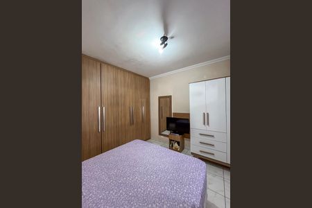 Casa para alugar com 90m², 2 quartos e 1 vaga Casa para alugar com 90m², 2 quartos e 1 vagaQuarto 1