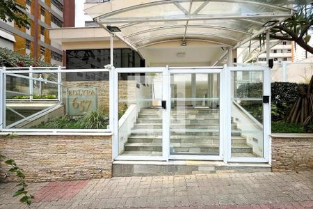 Apartamento para alugar com 150m², 3 quartos e 1 vagaFachada