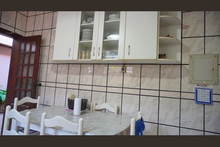 Casa para alugar com 249m², 4 quartos e 2 vagasArmário cozinha 