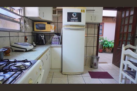 Casa para alugar com 249m², 4 quartos e 2 vagasCozinha 