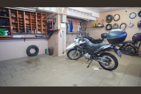 Casa para alugar com 249m², 4 quartos e 2 vagasGaragem 