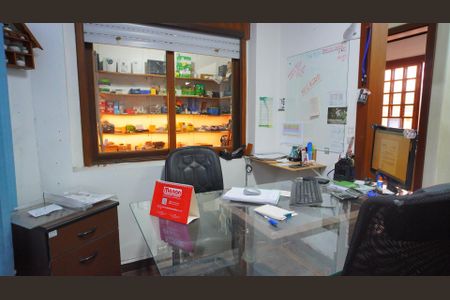 Casa para alugar com 249m², 4 quartos e 2 vagasJantar 