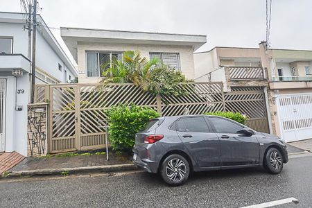 Casa para alugar com 360m², 3 quartos e 3 vagas Casa para alugar com 360m², 3 quartos e 3 vagasFachada