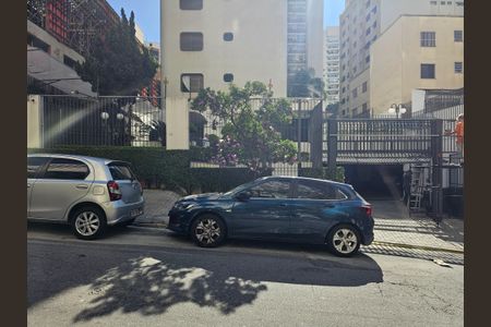 Apartamento para alugar com 156m², 4 quartos e 2 vagas Apartamento para alugar com 156m², 4 quartos e 2 vagasFachada e portaria