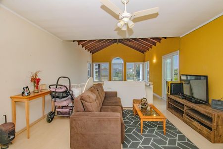 Sala Íntima de casa à venda com 3 quartos, 199m² em Parque Santa Fé, Porto Alegre