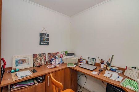 Escritório de casa à venda com 3 quartos, 199m² em Parque Santa Fé, Porto Alegre