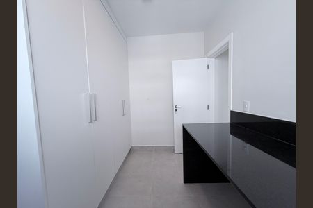 Apartamento para alugar com 200m², 3 quartos e 1 vagaÁrea de Serviço