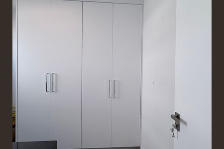 Apartamento para alugar com 200m², 3 quartos e 1 vagaÁrea de Serviço